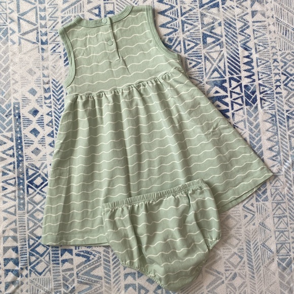 24 Month Green Dress Set - Picture 5 of 7